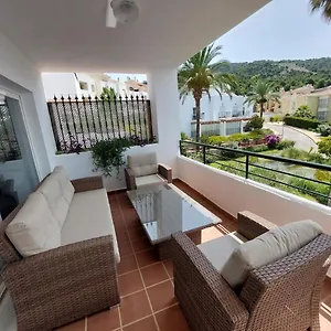 https://luxurious-3-bedroom-apartment-in-the-heart-of-alhaurn-golf.1costadelsol.com